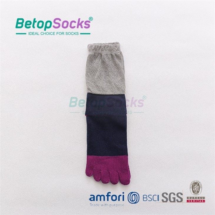 Women's Seamless Toe Crew Socks